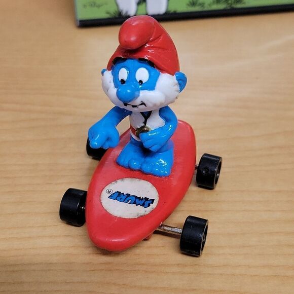 80's Smurf puzzle, glass, mug figures,2 dvd's, Book - Picture 2 of 16